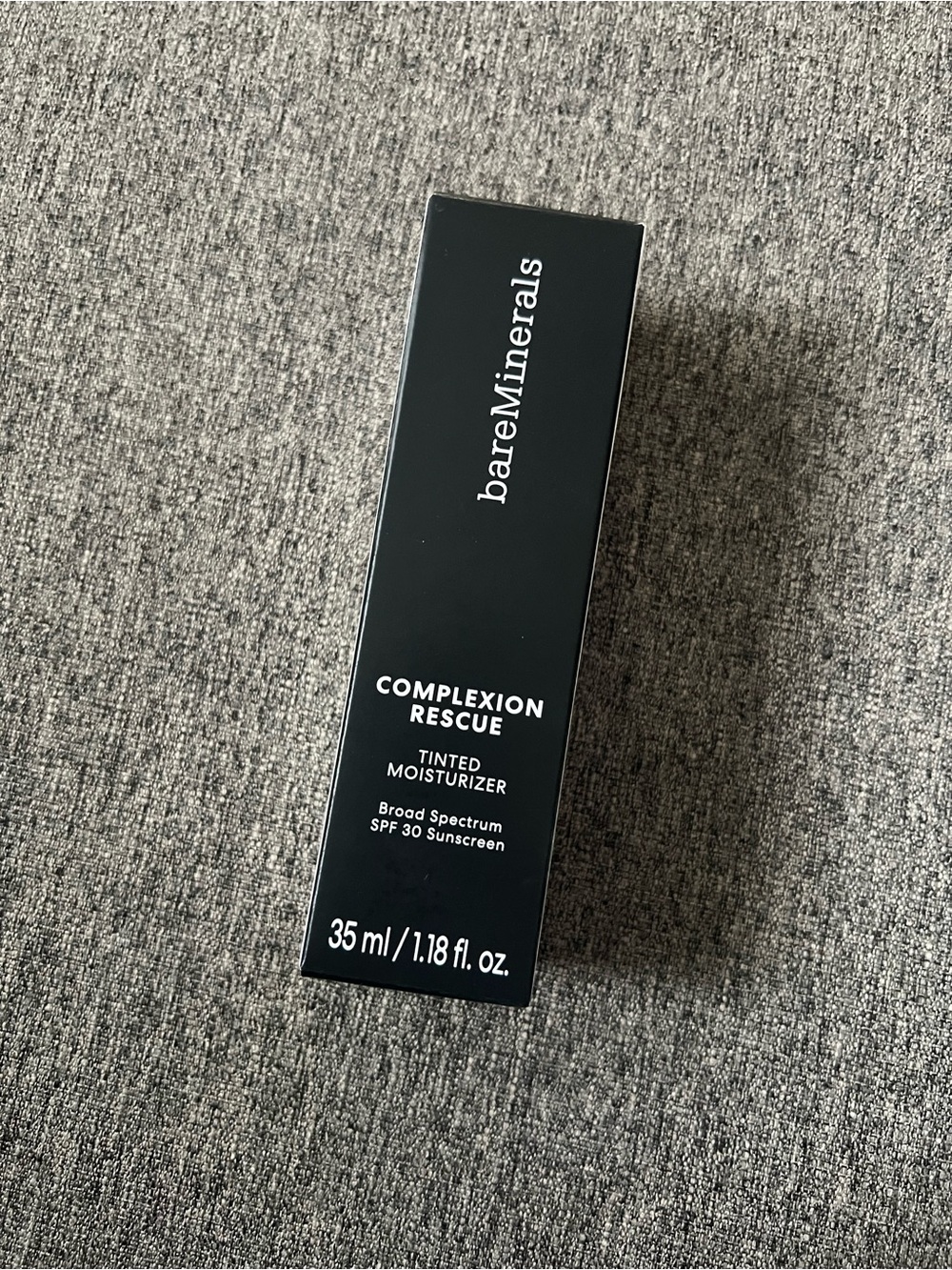 bareMinerals Complexion Rescue Tinted Moisturizer Box - Black